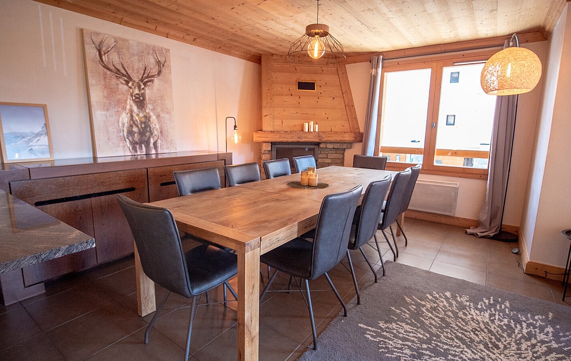 Rustic table setting for memorable meals