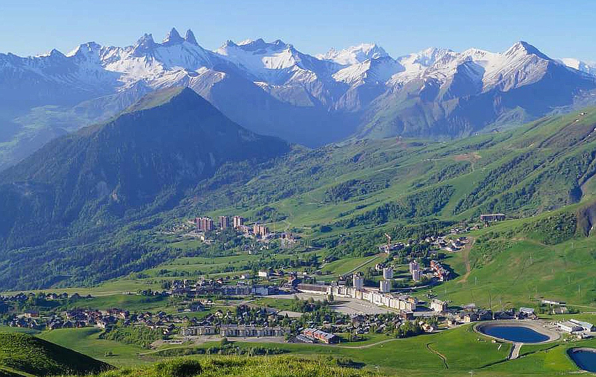 The resort of La Toussuire