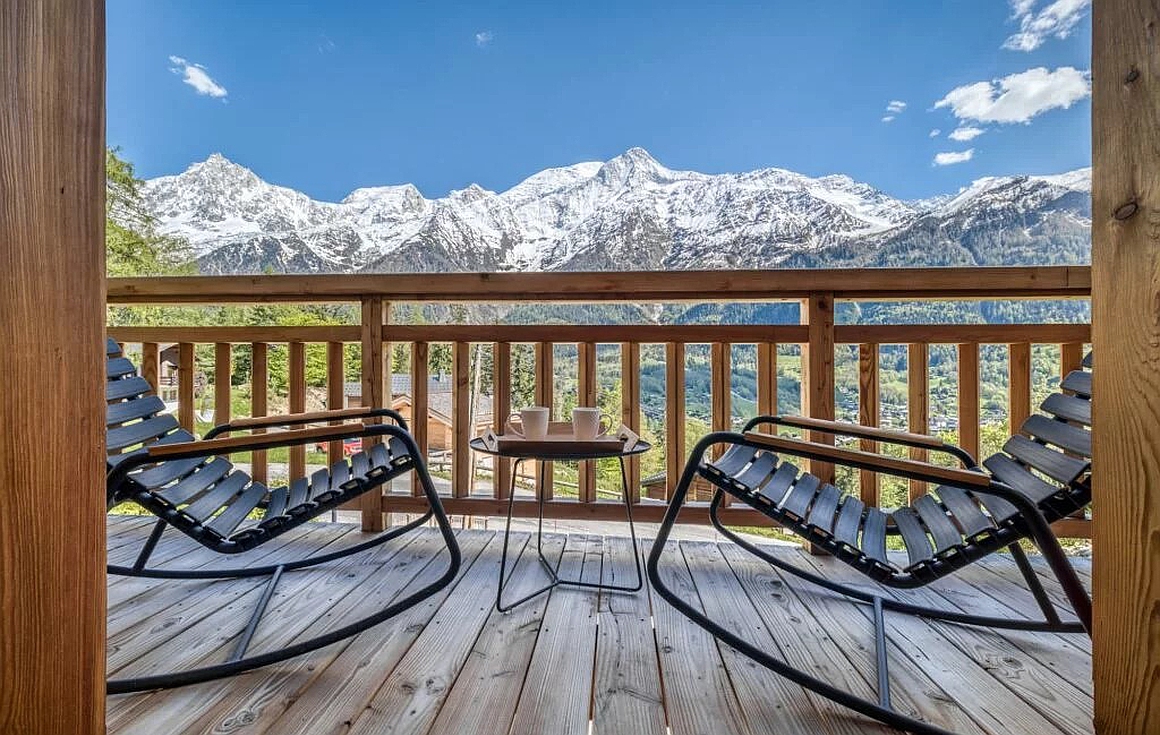 Terrace with panoramic views over Mont Blanc