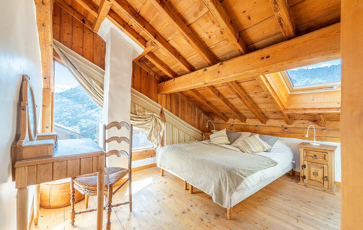 Chalet for sale in Les Allues