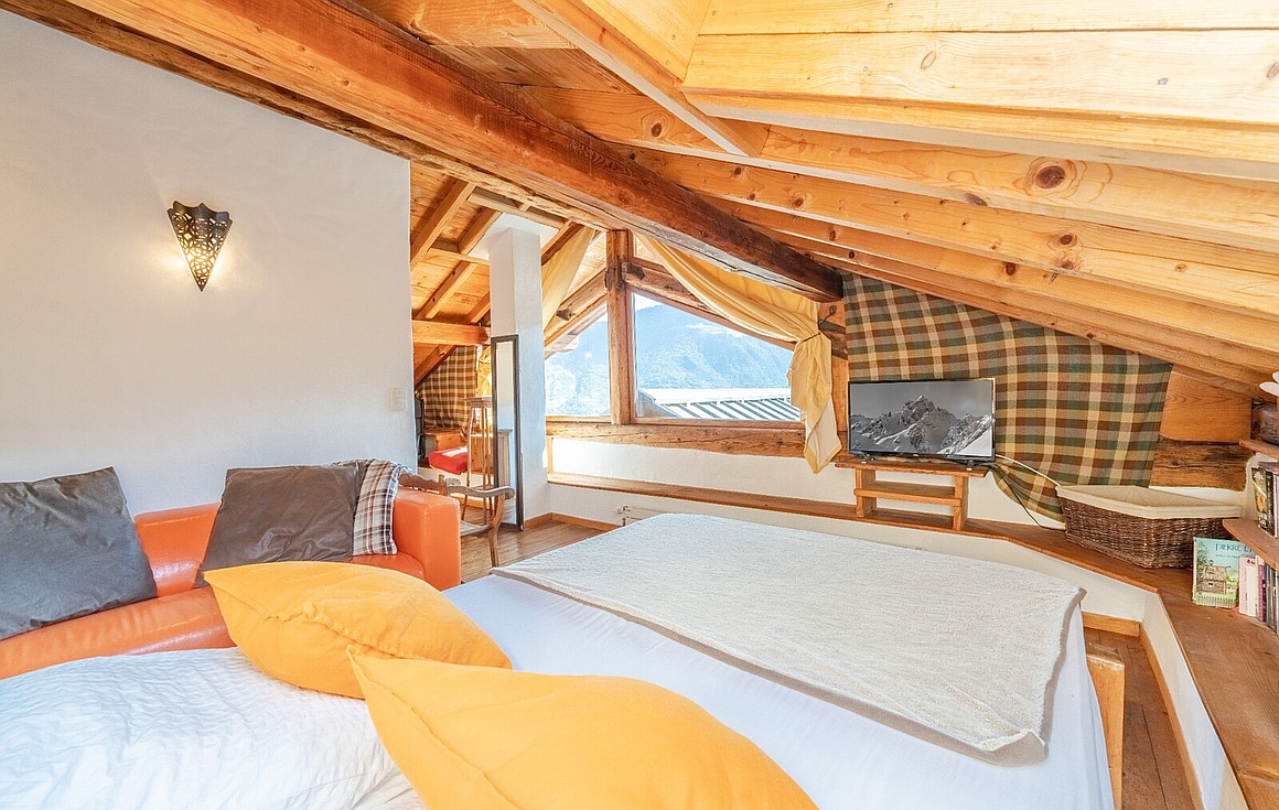 Chalet for sale in Les Allues